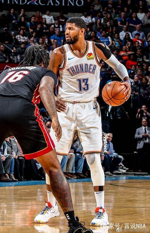 赛后情书：皇马不敌利物浦菜的发昏，拜仁大战巴黎脏的一批！（赛后情书：皇马负于利物浦状态低迷，拜仁与巴黎火药味十足）