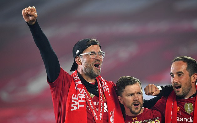 拉菲尼亚归来，巴萨重振雄风