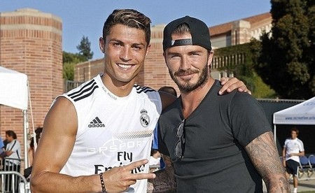 西帅的第一次主场执教，他感谢所有球迷的支持（西帅主场执教首秀，向全体球迷致谢）