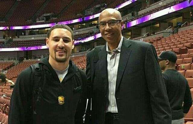 苗原：辽宁铁人18岁高中锋张家鸣获得伯恩利U21的试训邀请（苗原：伯恩利U21向辽宁铁人18岁高中锋张家鸣发出试训邀请）