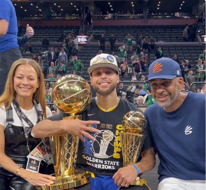 D站米兰哥第10集：先抑后扬的慢热状态和充满付出的牺牲精神（D站米兰哥第10集：低开高走的慢热与无私奉献的牺牲精神）