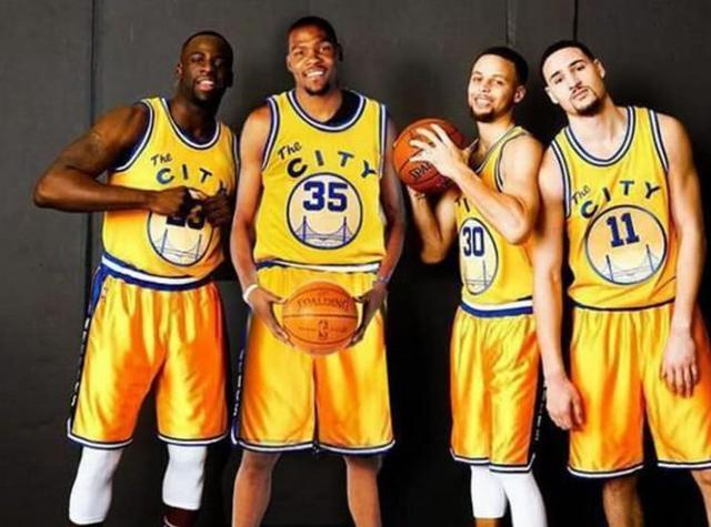 美媒：由于库里缺阵，76人主场最低门票降至8美元（美媒：因库里缺席，76人主场最低票价仅8美元）