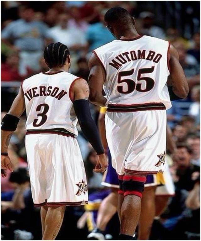 曼奇尼谈带伤比赛：除非把我腿弄断，否则别想让我离场（曼奇尼谈伤中坚持：非断腿不下场）