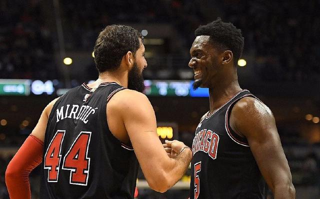 徐尚：我建议并支持邵佳一竞聘国足主帅，希望他到更高的舞台（徐尚：倡议并力挺邵佳一竞聘国足主帅，盼其迈向更高舞台）